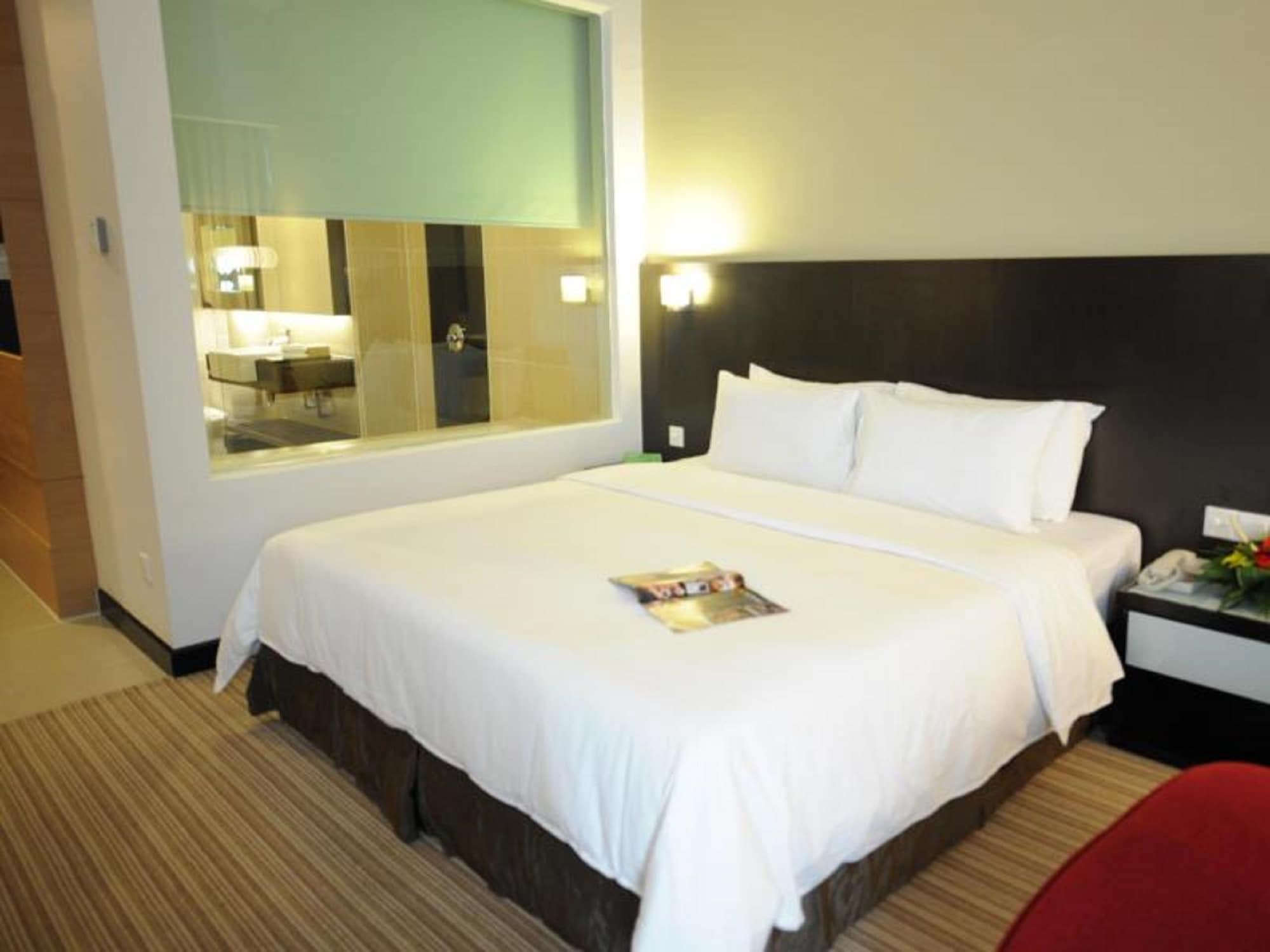 The Klagan Hotel Kota Kinabalu Extérieur photo