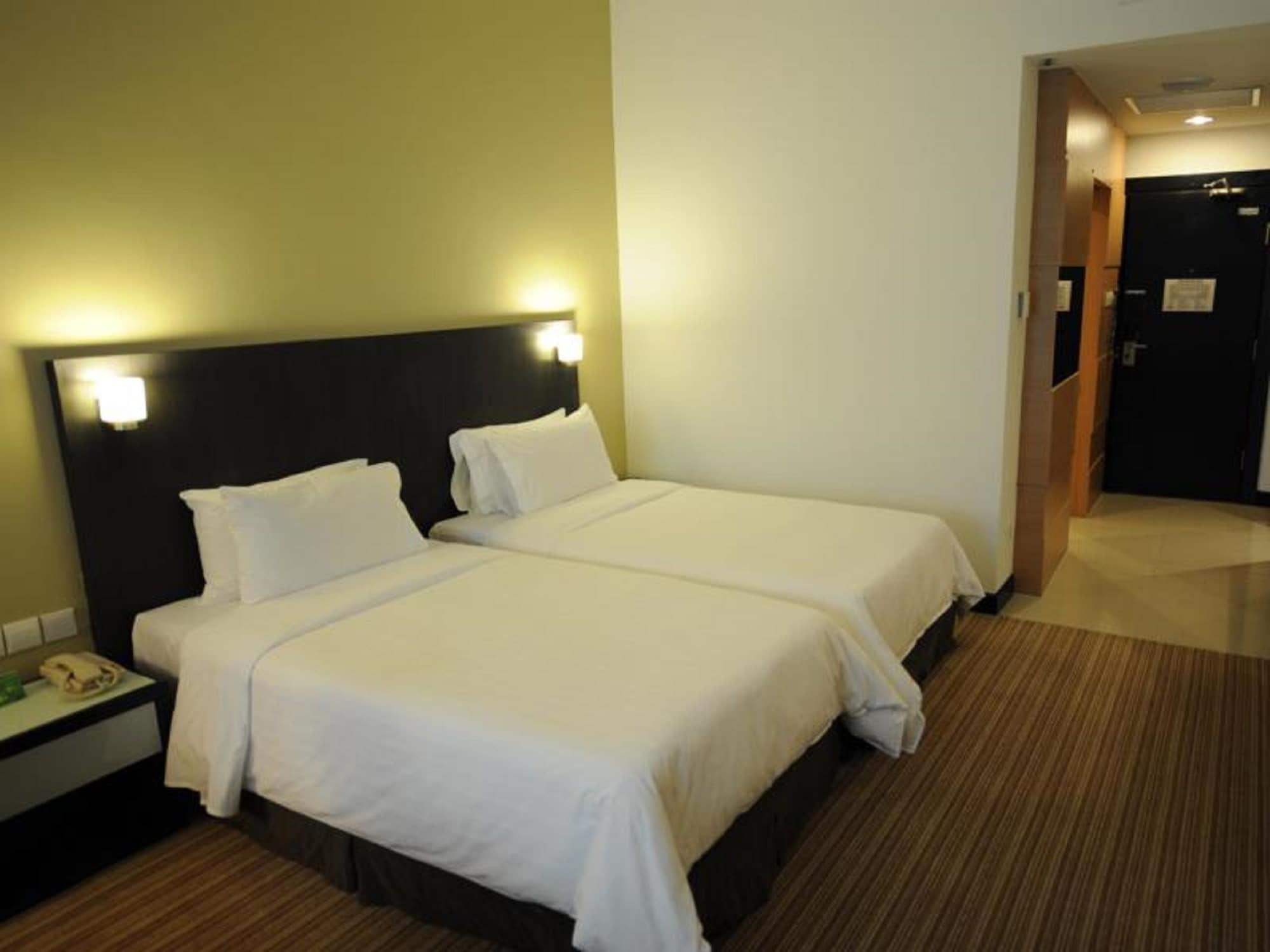 The Klagan Hotel Kota Kinabalu Extérieur photo