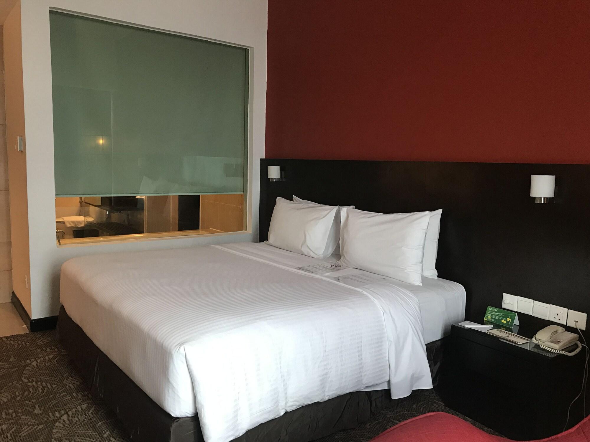 The Klagan Hotel Kota Kinabalu Extérieur photo