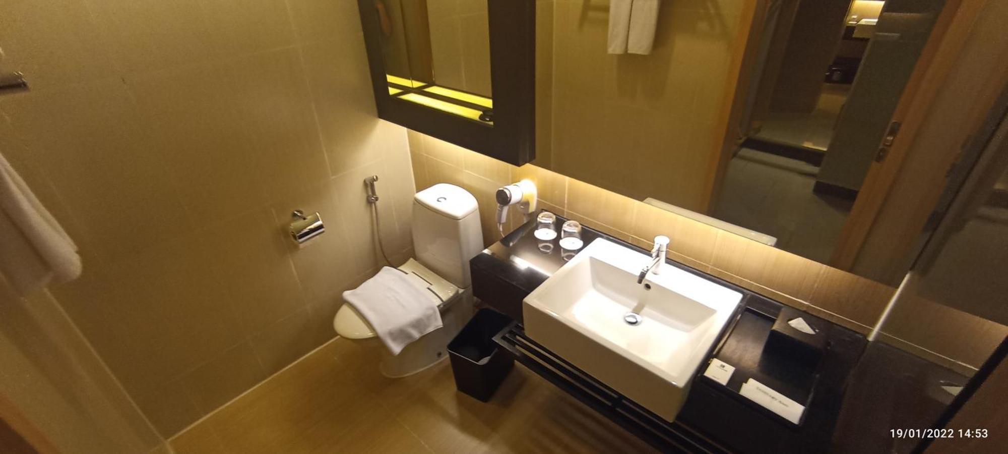 The Klagan Hotel Kota Kinabalu Extérieur photo