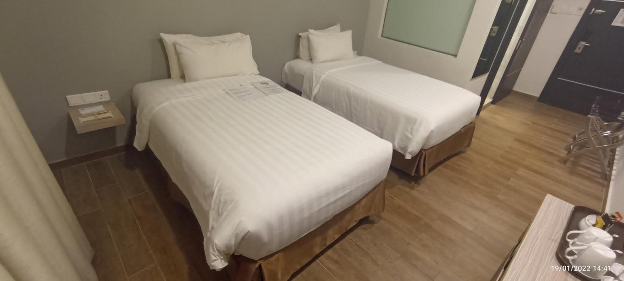 The Klagan Hotel Kota Kinabalu Extérieur photo